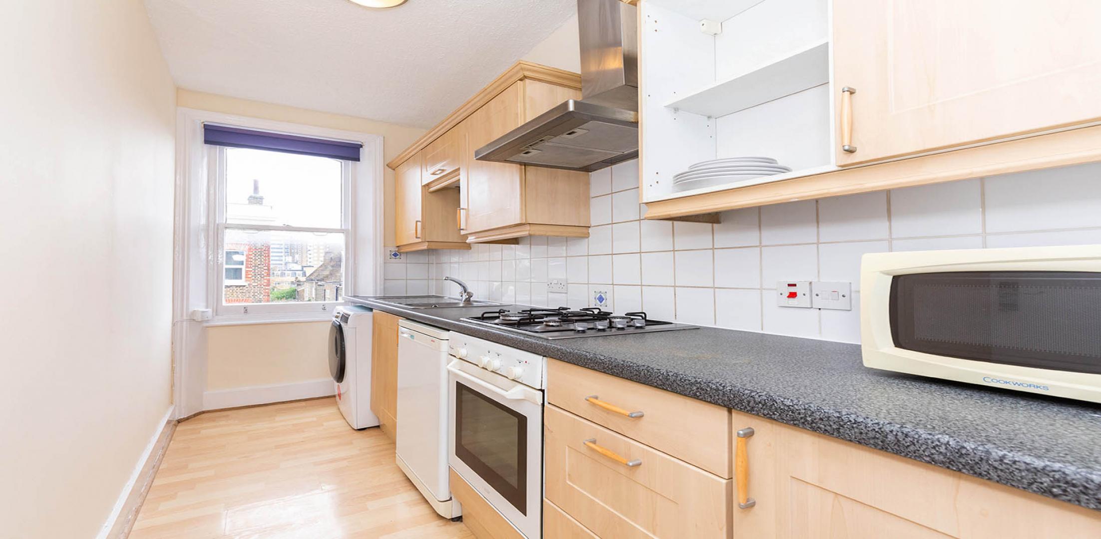 Large one bed within a period house mins to Queens Park Tube and shops! Claremont Road, Queens Park